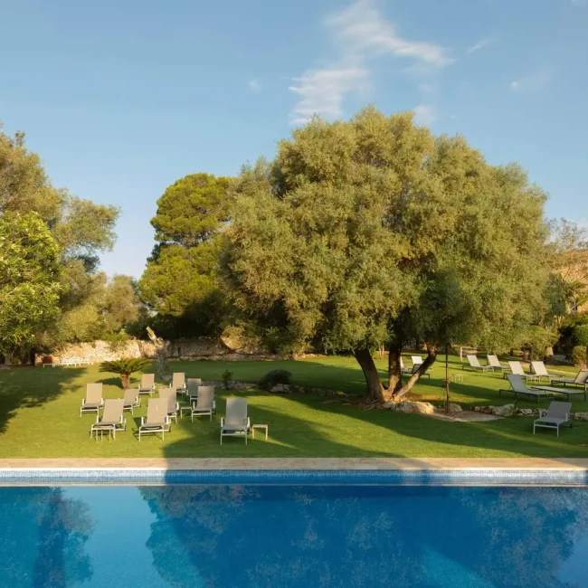ReservaRotana_Ext_Pool_05